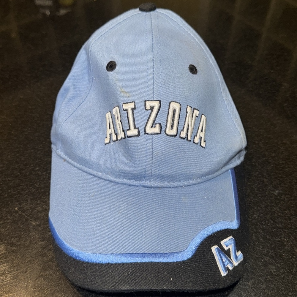 Fahrenheit Blue and Black Arizona Hat. Adjustable. OS . Cotton.